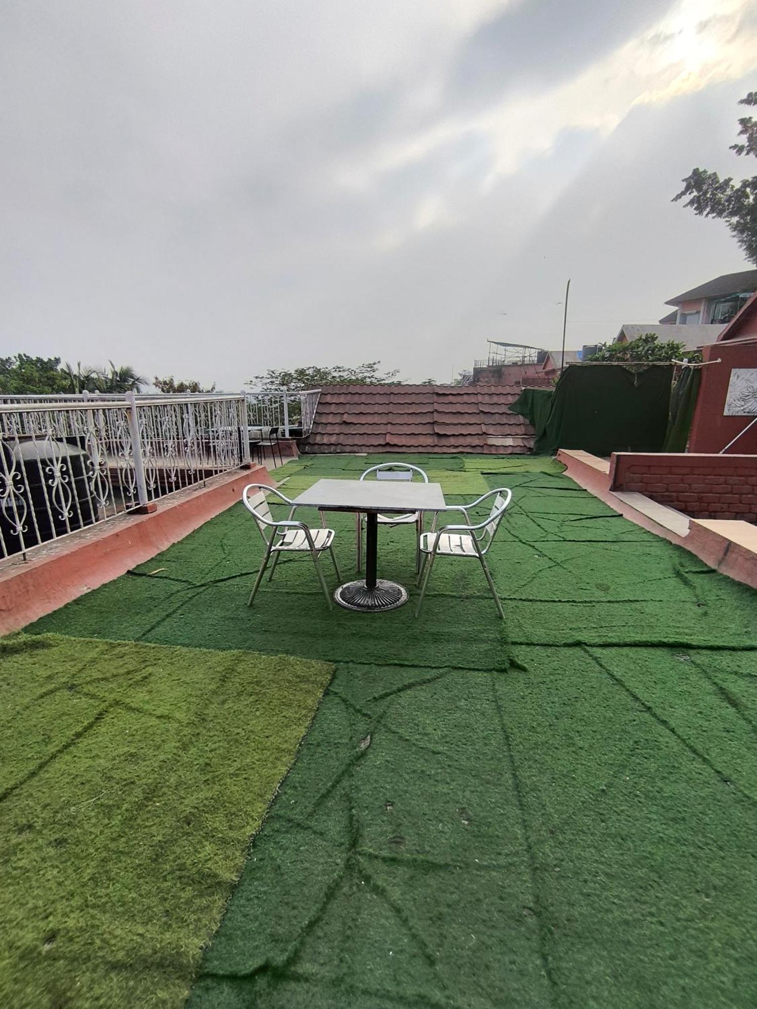 King Size Deck Villa Mumbai  Buitenkant foto